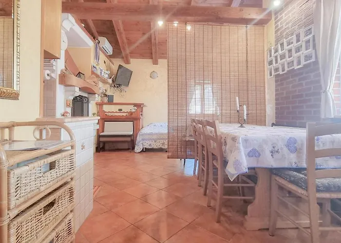 Mariela Novigrad (Istria)